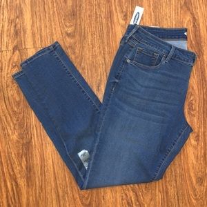 OLD NAVY JEANS brand new 
Blue rockstar jeans